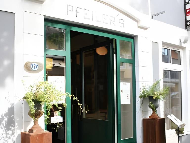 Pfeiler s Burgerstuberl Hotel