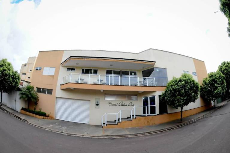 Cristal Palace Inn