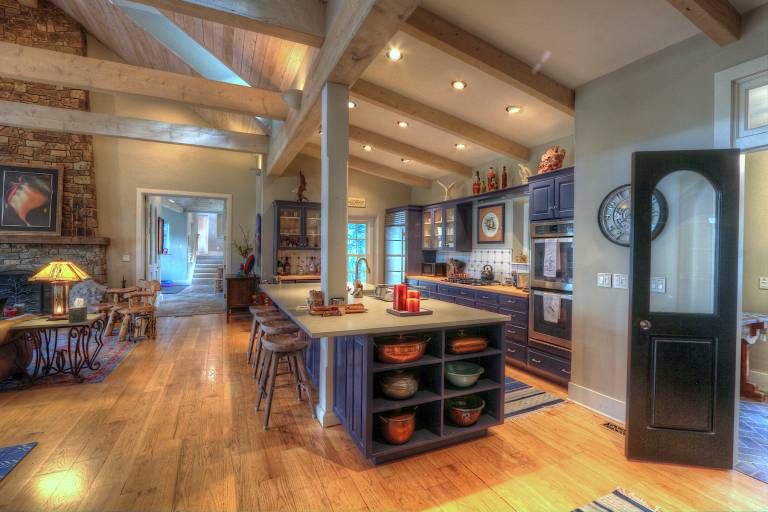 Amazing Home on 7 Acres - 20 Min. to DGO - Fire Pit - Views/AC — photo 5