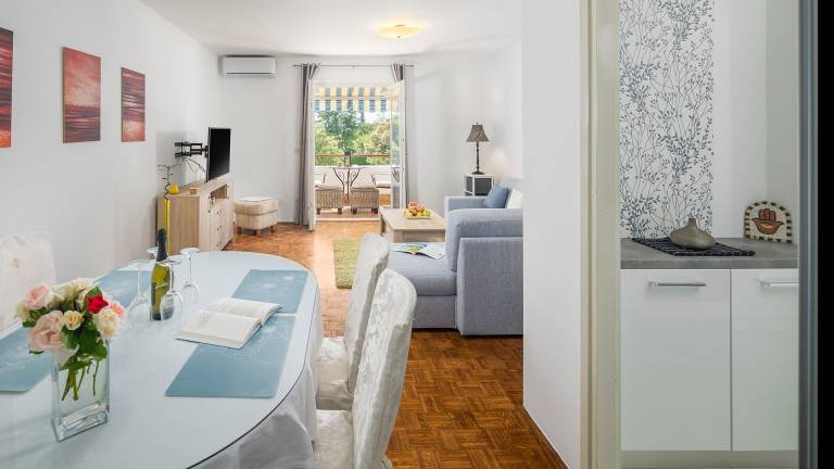 Fully equipped holiday apartment with patio | Pets are welcome — photo 3