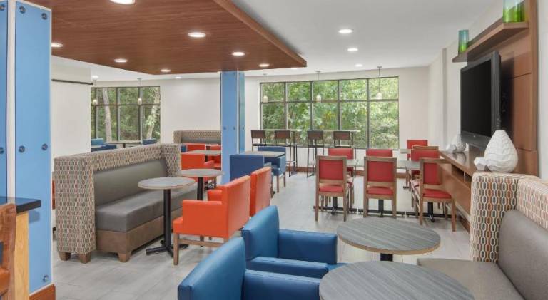 Holiday Inn Express Hotel & Suites Hardeeville - Hilton Head By IHG — photo 3