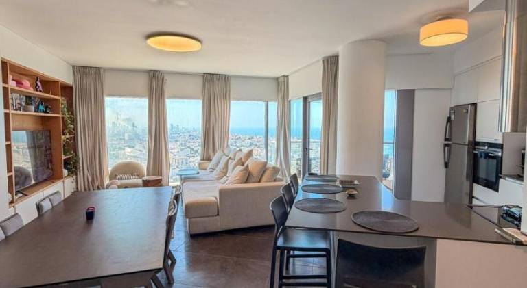 Spacious Sea View Apartment in Neve Tzedek Tower — photo 2