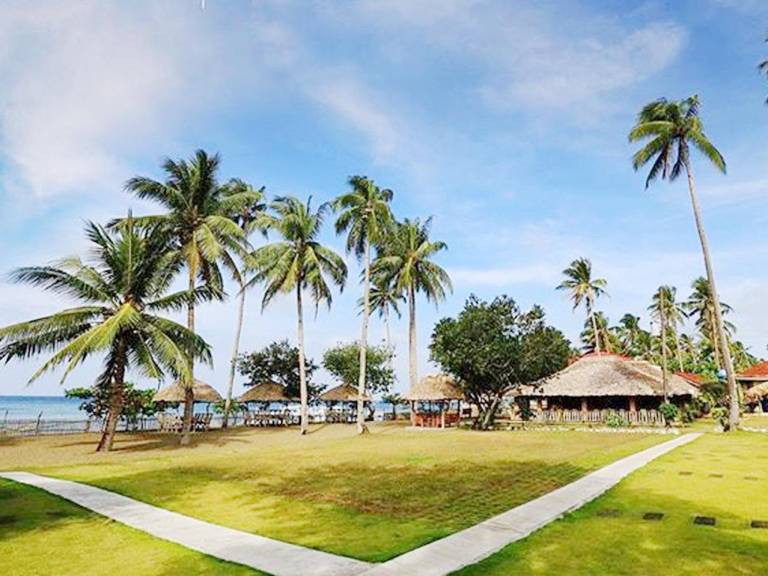 Resort  Donsol