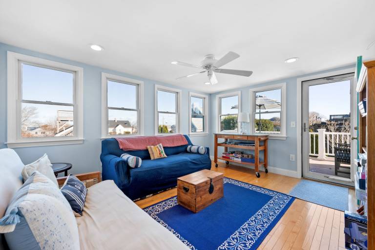 Child-friendly ample house with barbeque & patio | Water view | Close to the beach | Pets allowed — photo 3
