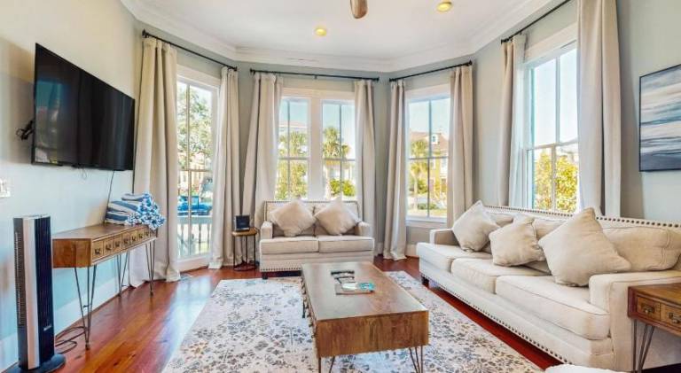 Fully equipped spacious vacation home with garden, BBQ & terrace | Suitable for remote work | Dogs allowed — photo 2