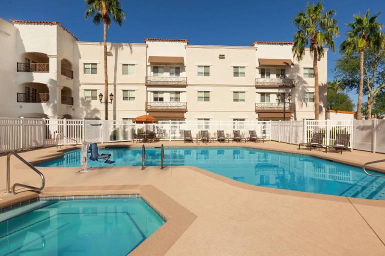 Hyatt Place Phoenix Chandler Fashion Center — photo 3
