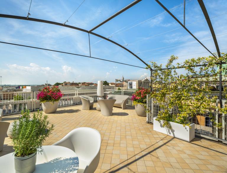 Venetian Palace Gold Apartment with Balcony R&R — photo 4