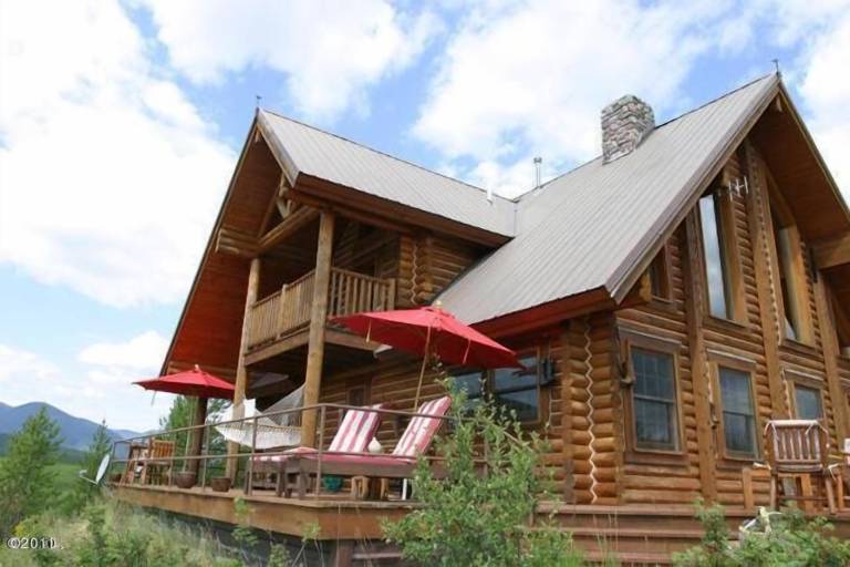 Chalet  Polebridge