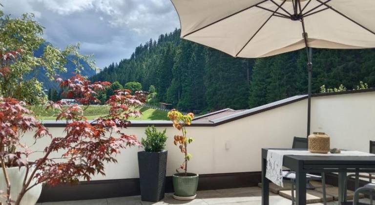 Holiday apartment with terrace — photo 3