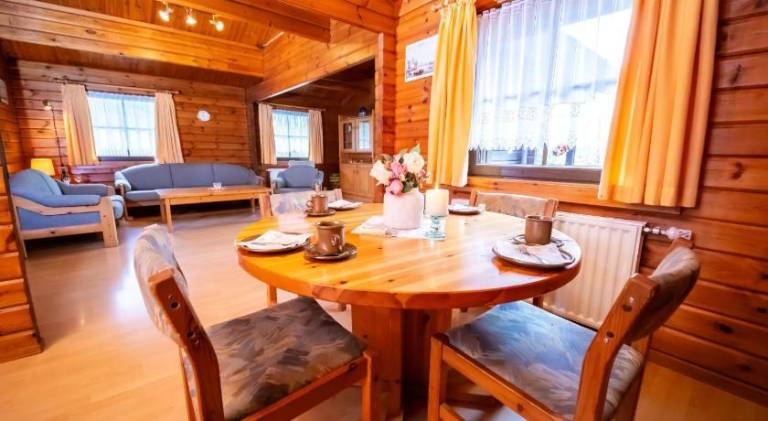 Chalet with 2 rooms for 4 persons — photo 3