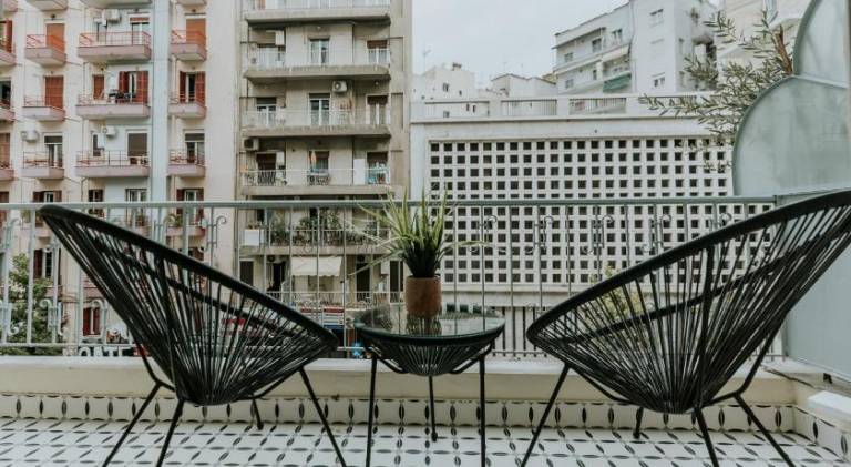 Beautiful apartment with terrace | Next to Hagia Sophia | Good for workation | Pets allowed — photo 4