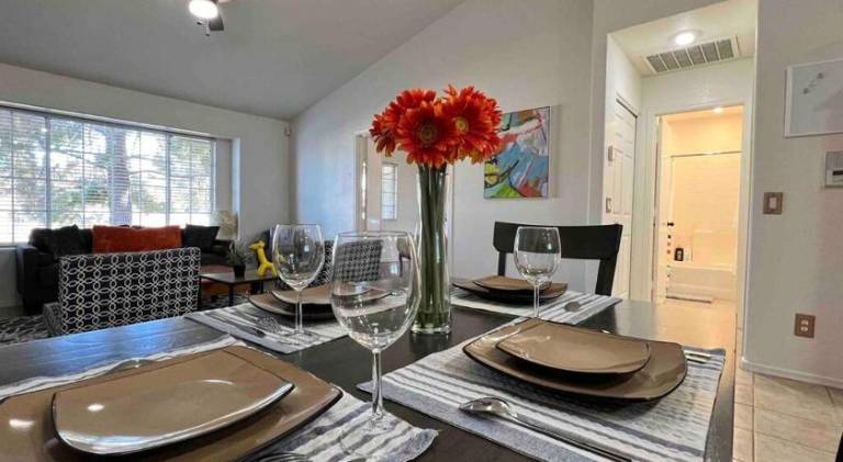 Beautiful vacation home with pool | Pet-friendly — photo 5