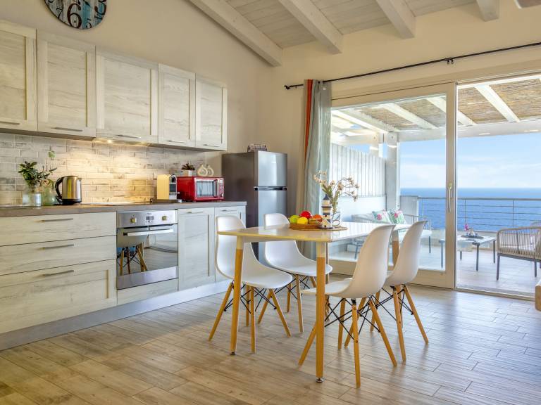 Apartment with patio | Sea view | Next to the beach | Pet-friendly — photo 3