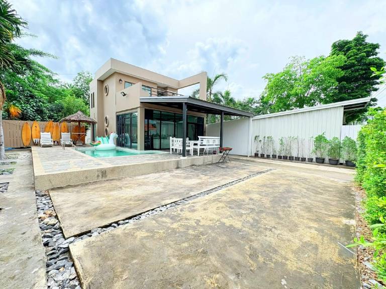 Villa with garden, barbeque & pool | Good for workation — photo 4