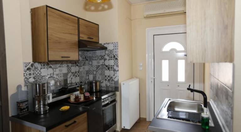 Sofia's pottery house — photo 4