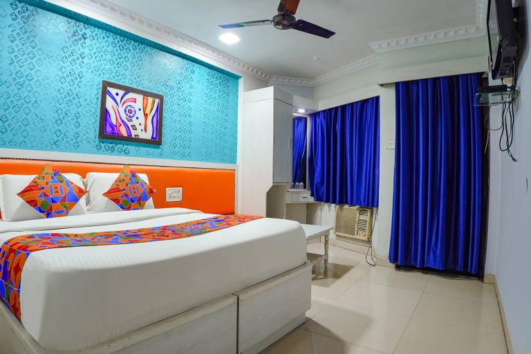 FabHotel Backstreet
