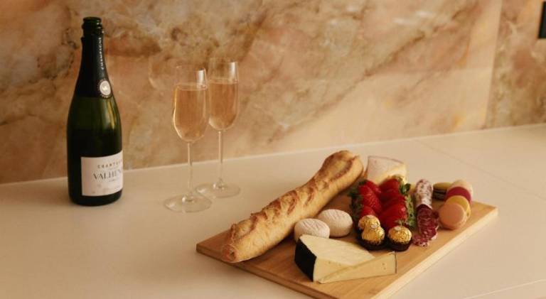 Holiday apartment with hot tub & sauna | Near Notre-Dame de Paris — photo 5