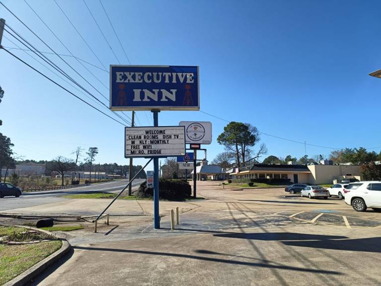 Executive Inn — photo 5