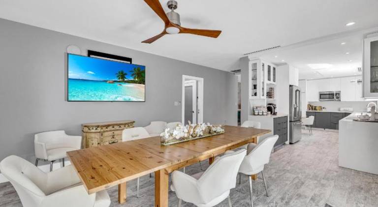 House for 8 persons in Miami, FL