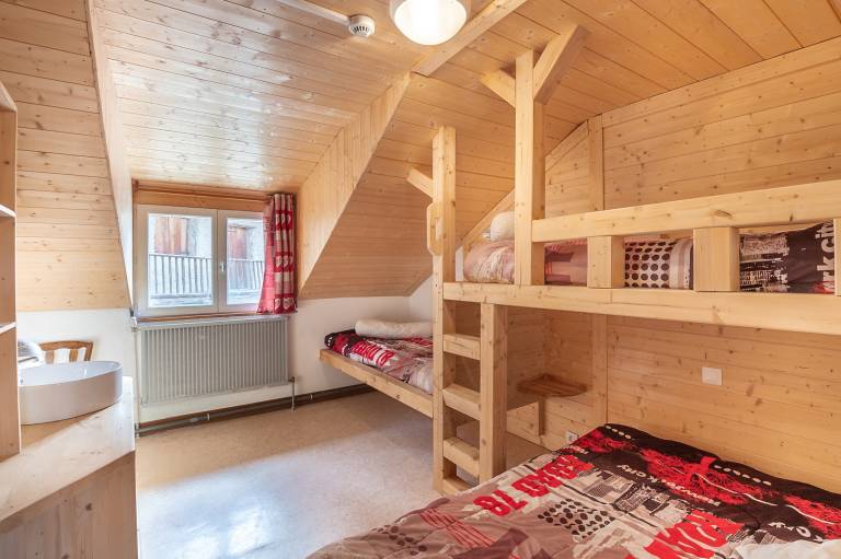 Ferienhaus in Vars für max. 50 Personen Ferienhaus in Vars für max. 50 Personen