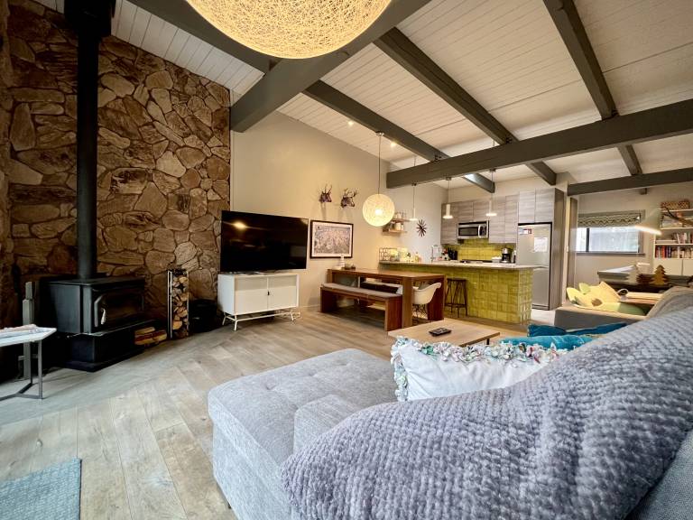 House | Mountain view — photo 2