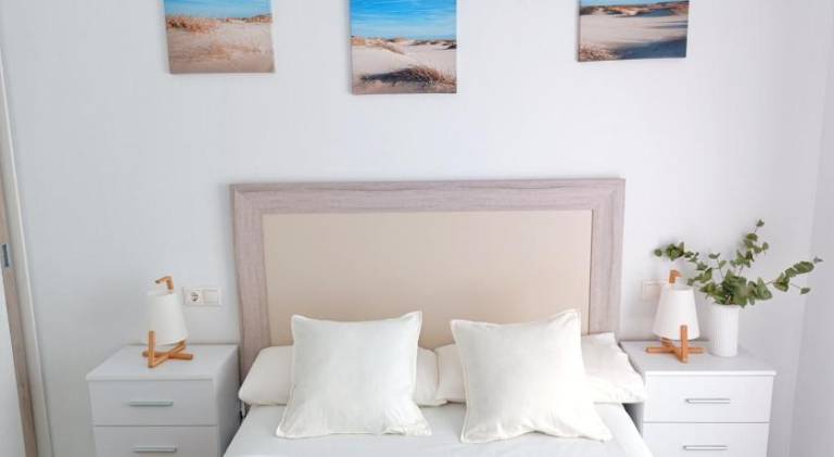 Apartment with pool in Roquetas de Mar