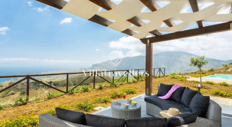 Villa with pool | Pets are welcome — photo 3