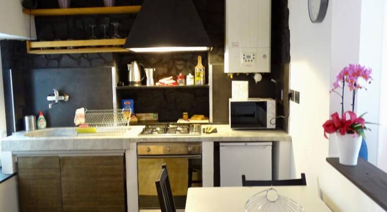Holiday apartment with 2 rooms for 6 persons — photo 4
