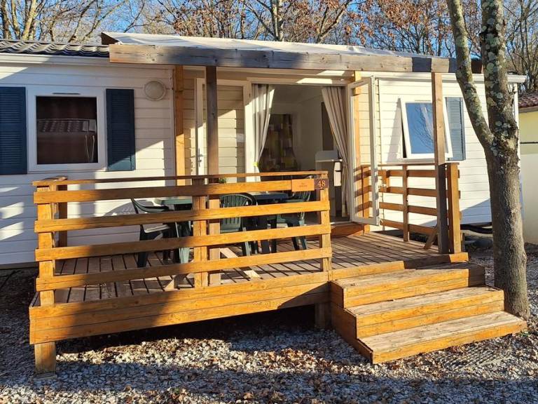 Mobile home with heated pool & terrace — photo 4