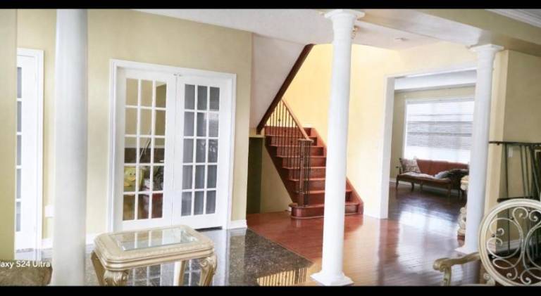 Luxurious Detached Master BR