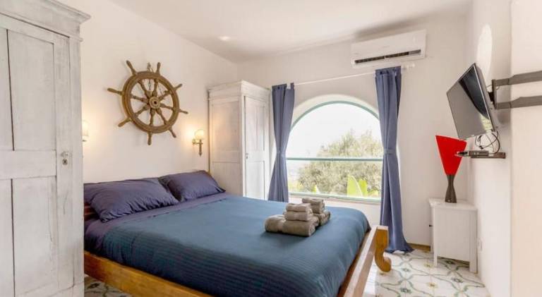 Villa with pool | Pet-friendly — photo 2