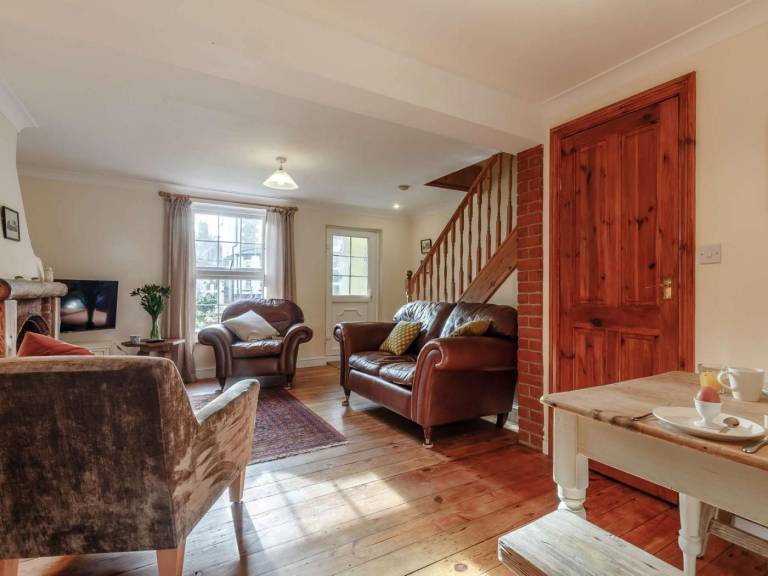 Fully equipped lovely cottage with yard | Close to the beach | Pets are welcome — photo 4