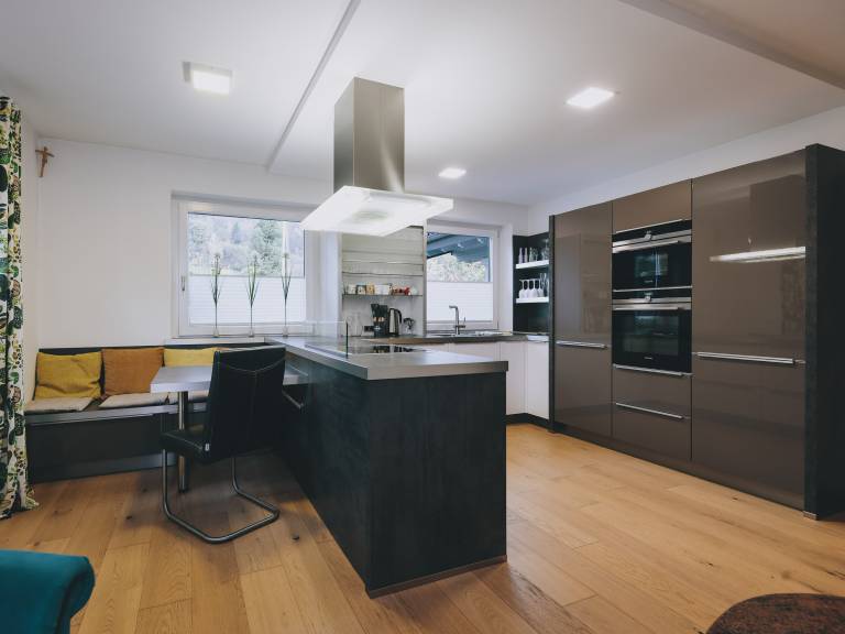 Family-friendly chalet with grill, garden & terrace | Mountain view | Perfect for remote work | Pet-friendly — photo 3