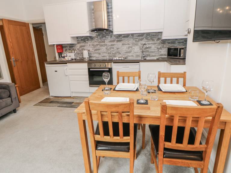 Family-oriented cottage with garden | Pet-friendly — photo 3