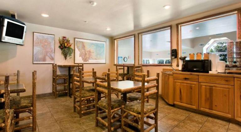 Microtel Inn & Suites by Wyndham Bozeman — photo 5