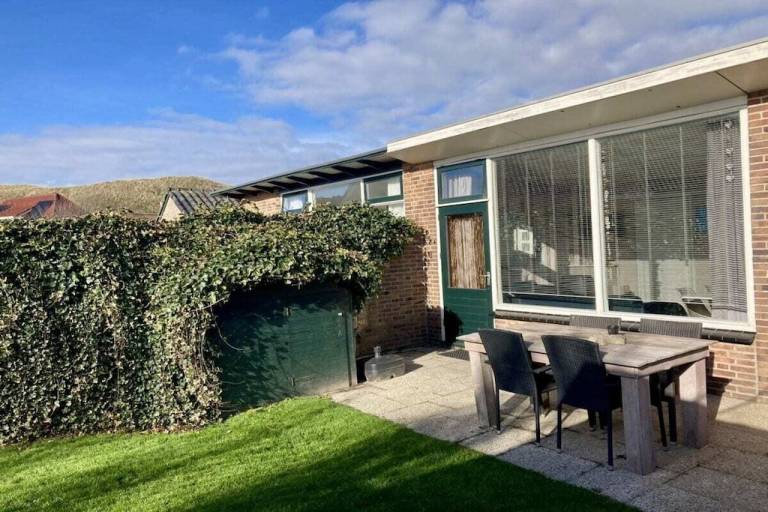 Bungalow with terrace | Next to the beach | Pet-friendly in Callantsoog
