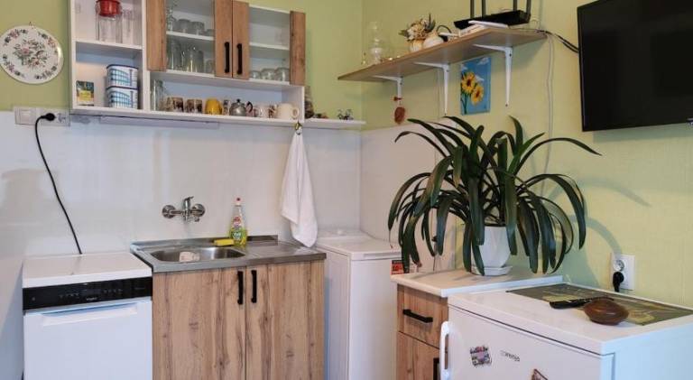 Apartment with patio | Perfect for remote work — photo 3
