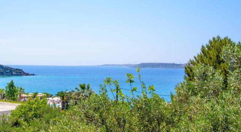 Vacation home with garden, terrace & grill | Next to the beach | Pet-friendly in Kefalonia