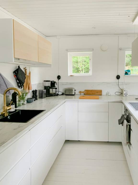 Children-friendly vacation home with patio, yard & BBQ | Water view | Pets are welcome — photo 5