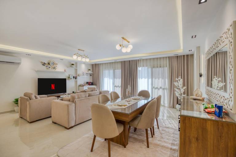 Fully equipped spacious apartment with pool & garden | Perfect for remote work | Pets allowed — photo 3