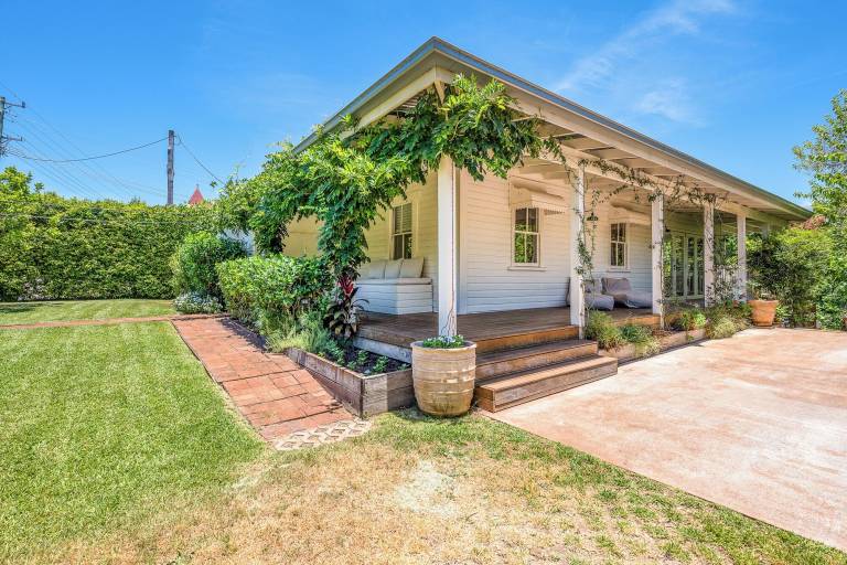 Cottage  Lismore