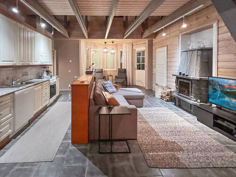 House with 2 rooms for 8 persons — photo 4