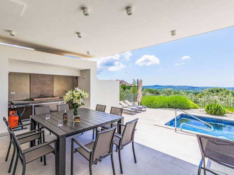 House with private pool, patio & barbeque | Sea view — photo 5