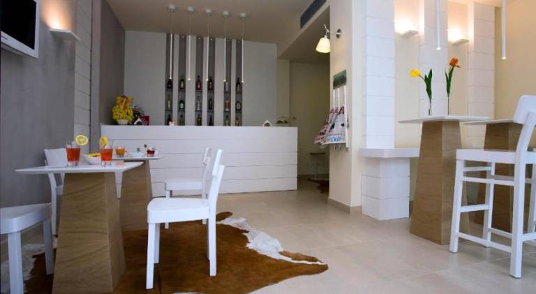 Child-friendly charming serviced apartment with terrace & yard | Next to the beach | Dogs allowed — photo 3