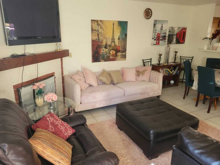 Condo Altadena