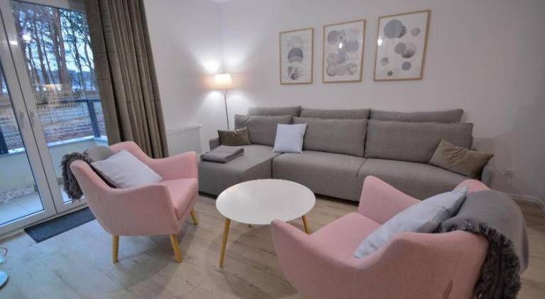 Osiedle Cesarskie Apartamenty - Parking - Apartamenty Bryza — photo 4