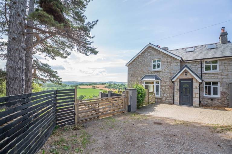 Fully equipped cottage with jacuzzi & garden | Dogs allowed — photo 3