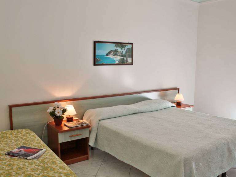 Rental apartment with 1 room for 4 persons — photo 2