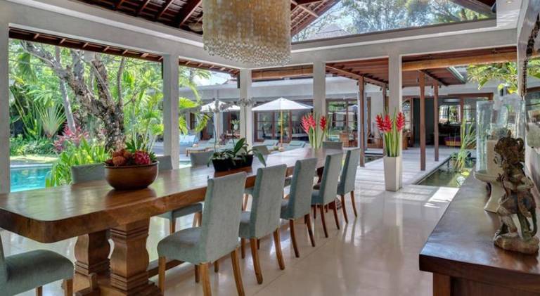 Villa with pool, grill & garden — photo 4