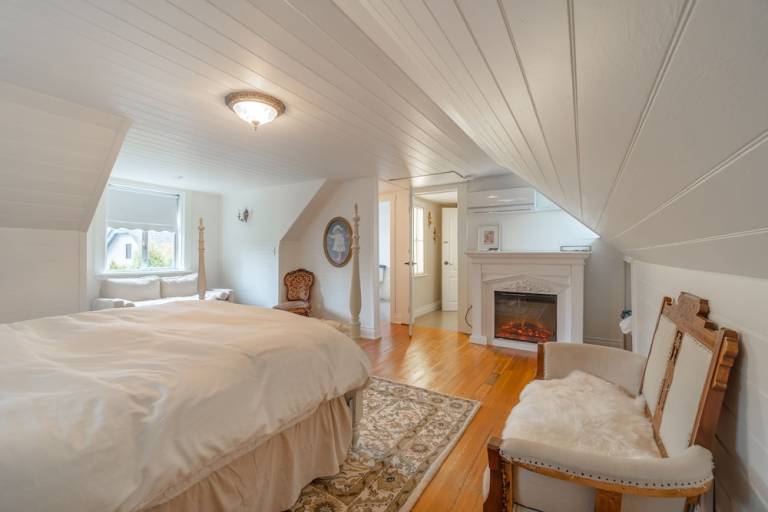 Bed and breakfast  North Cowichan